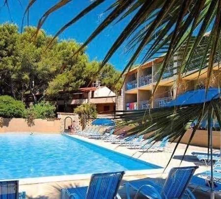 Sanary Sur Mer Appartement 30M2 T2 Avec Terrasse Piscine 10Min A Pied De La Plage Dış mekan fotoğraf